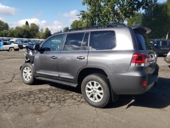 2017 TOYOTA LAND CRUISER 