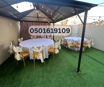 'Desert Chic Events: Rent Your Chairs & Tables Here!'