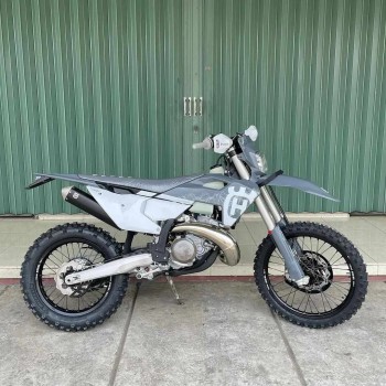 New Motocross and Off- Road Motorcycles (MATERNAL SPORT)