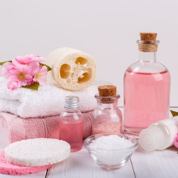 spring-spa-setting-PQSX3EK