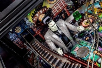 Buy Munsters Premium Pinball Machine2