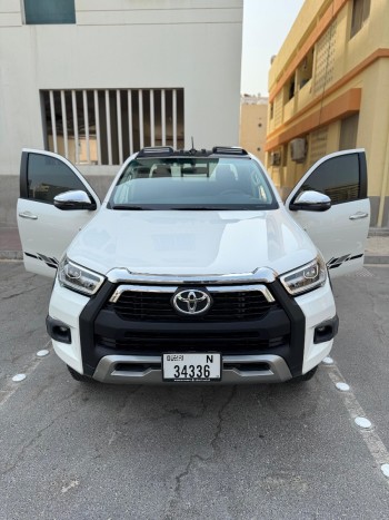 toyotahilux4x4pickuprentalindubaibyproxluxuryrentals