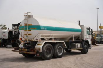 2005-volvo-fm12-6x4-water-truck