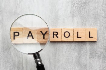 How to Choose the Right Payroll Service Provider for Your Business