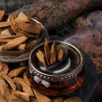 Agarwood Perfume UAE | Kiswah Perfumes