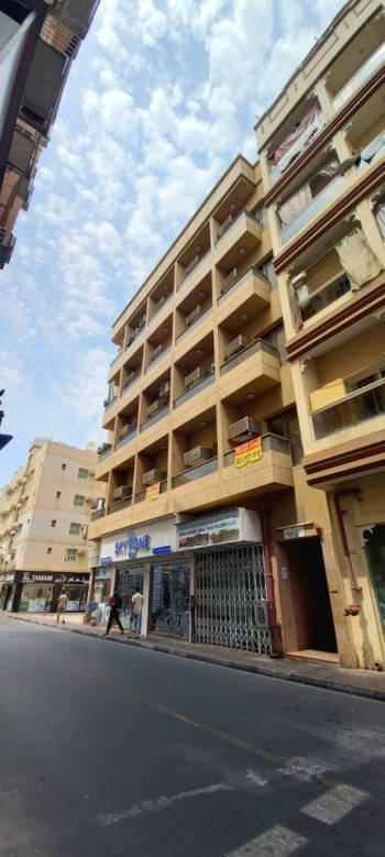 Studio Flats with Attractive Rent for residential or commercial in Deira