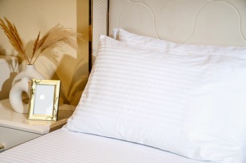 Buy Pillow Online in UAE - Comfortable Sleeping Pillows at Royal Furniture