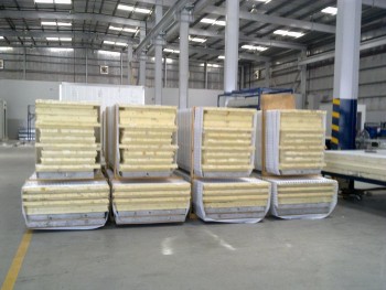 Premium Sandwich Panels Manufacturers in UAE