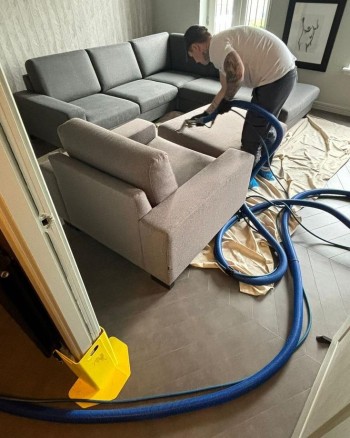 sofa carpet mattress shampooing dubai