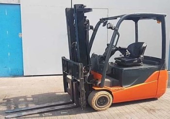 Electric Forklift Supplier Quality Pre-Owned 3-Wheel Electric Forklifts Supplier